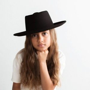 Gigi pip Black Gambler (kids - 53cm)